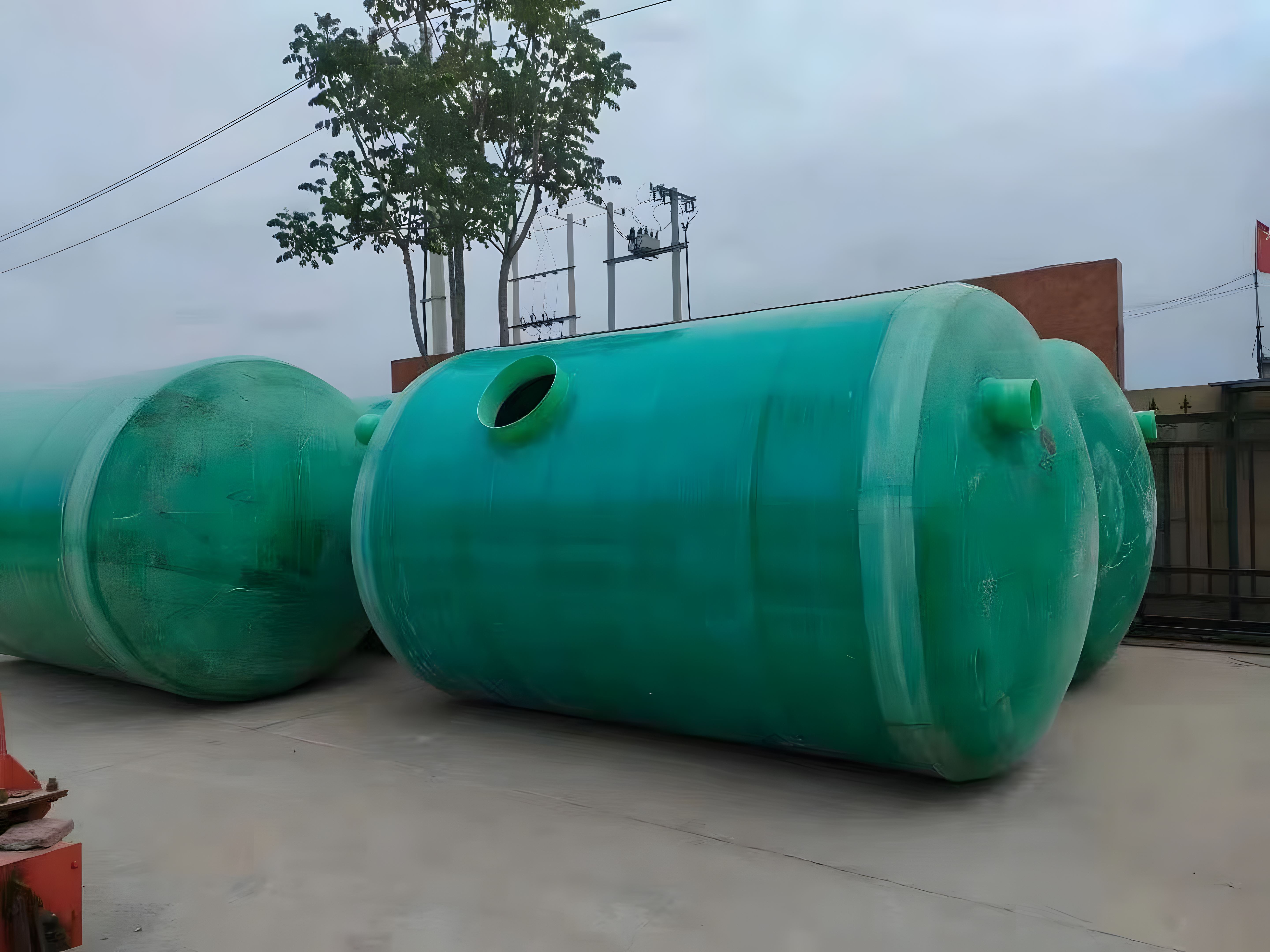 玻璃鋼化糞池三格地埋式 一體化污水處理設(shè)備玻璃鋼纏繞